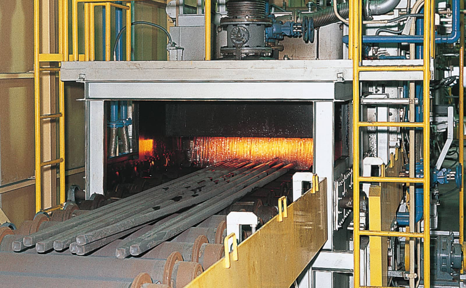 Heat treatment furnace